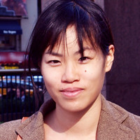 Vivian Shaw.jpg